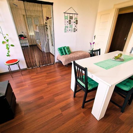 Nice Room 4 Minutes From Basel Shared Apartment Saint-Louis  Exterior photo